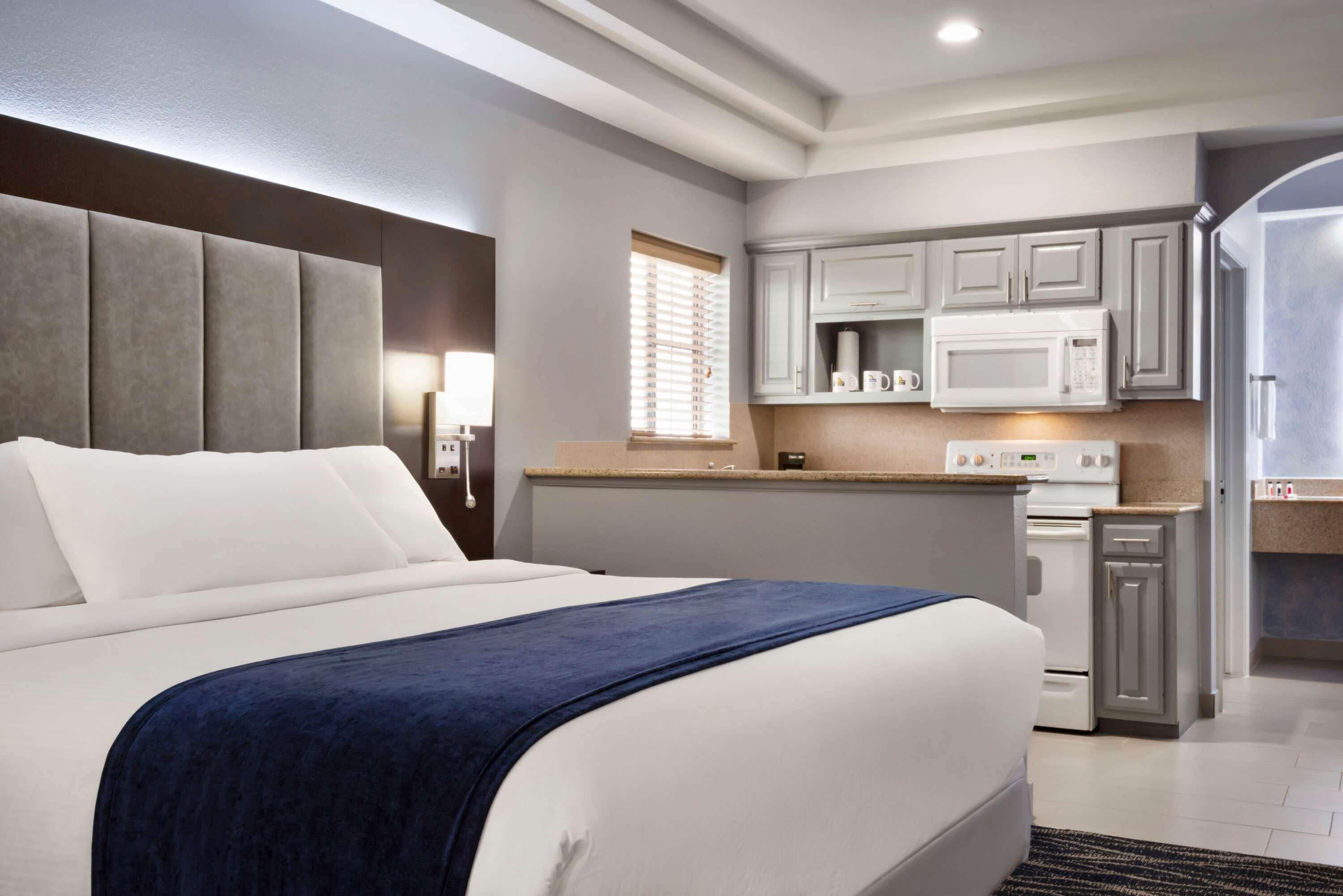 Days Inn & Suites By Wyndham Houston Hobby Airport Exterior foto